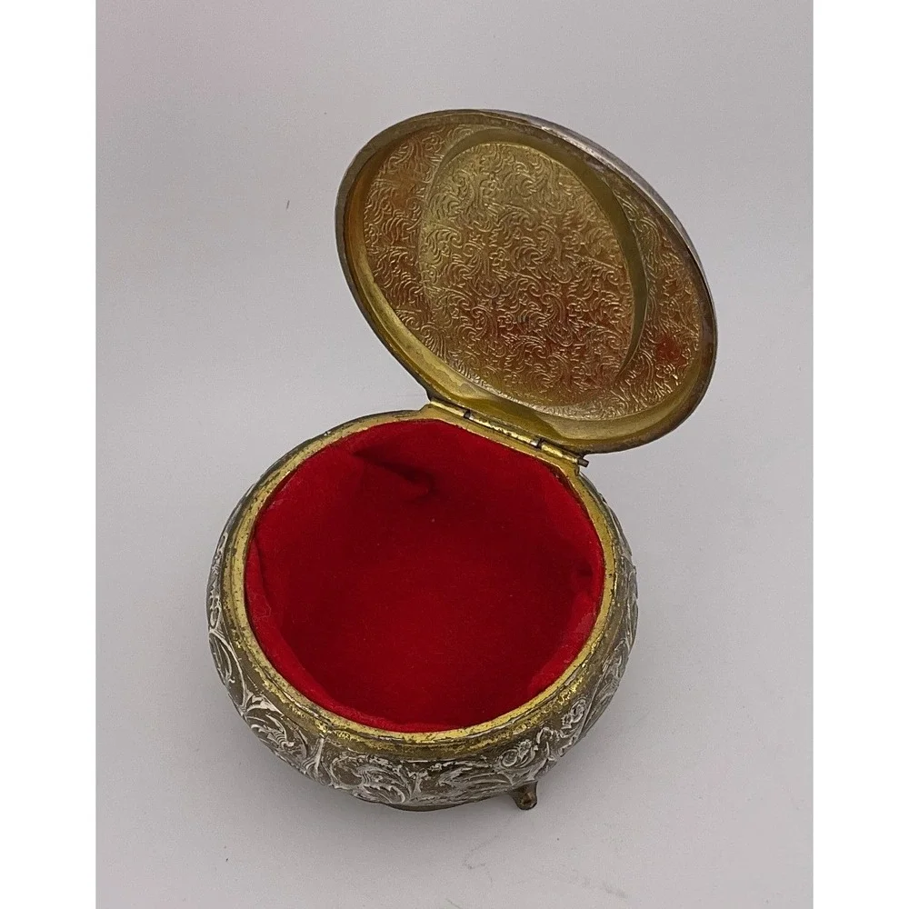 N/A decorative round